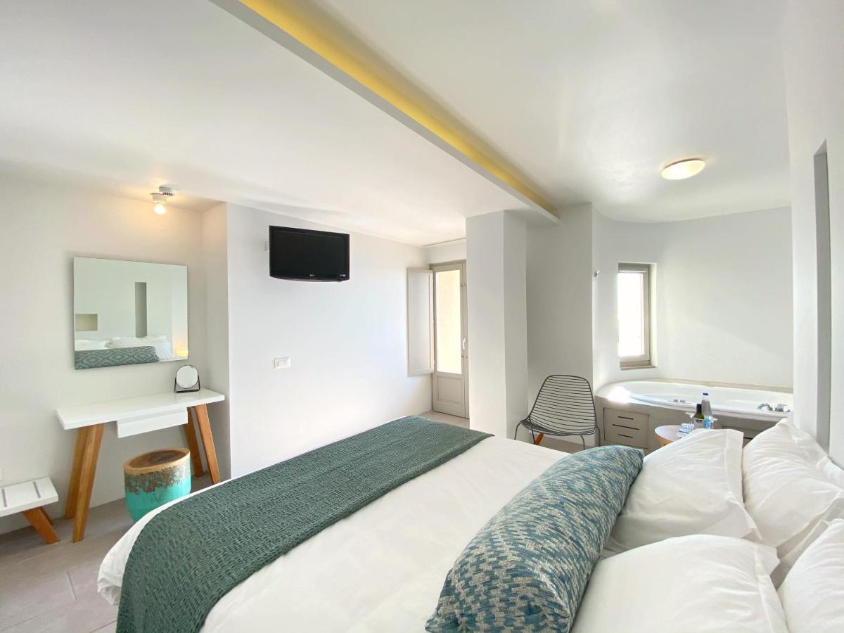 סנטוריני Panorama Boutique Hotel מראה חיצוני תמונה